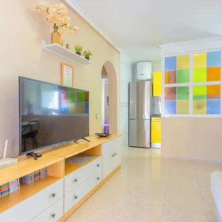 Apartamento Lovely In With Swimming Pool Torrevieja